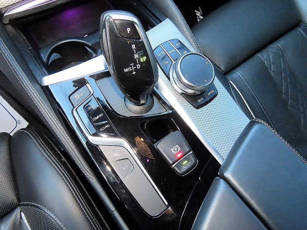 BMW 5시리즈 5시리즈 (G30) 520d M 스포츠 플러스 이미지 11