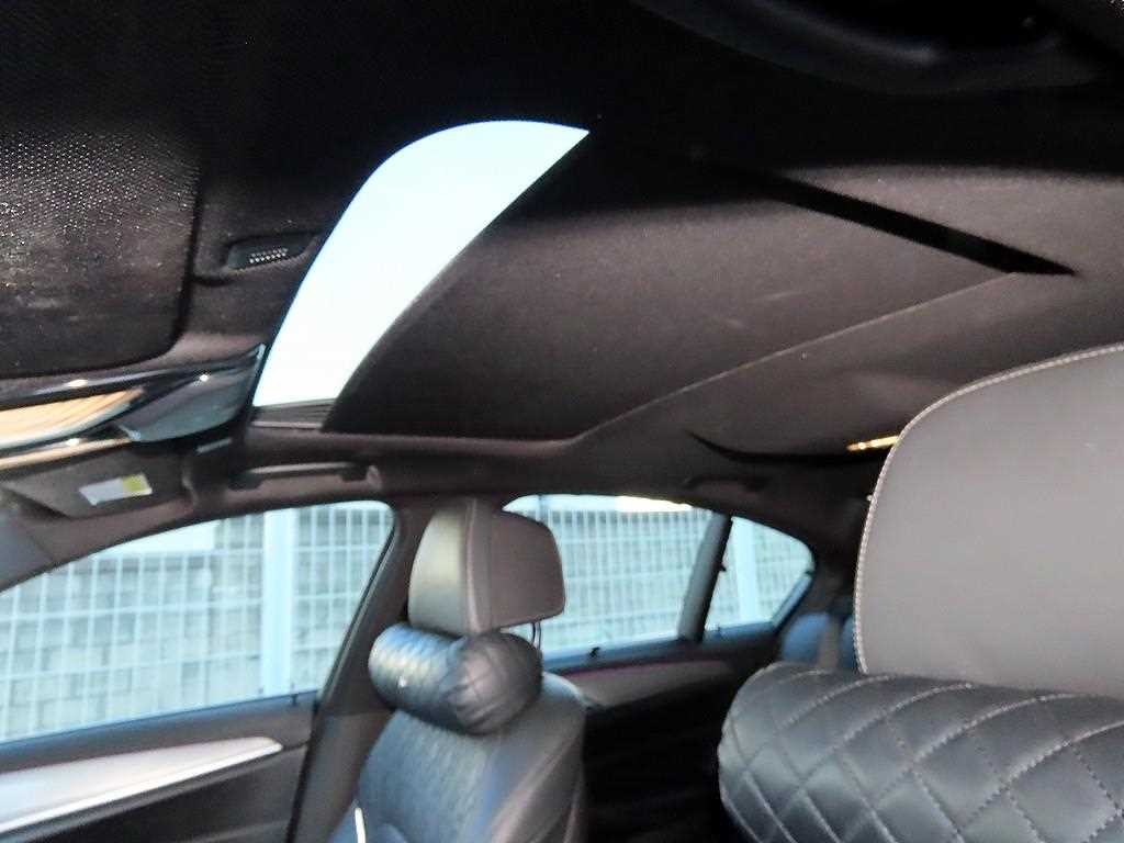 BMW 5시리즈 5시리즈 (G30) 520d M 스포츠 플러스 이미지 17