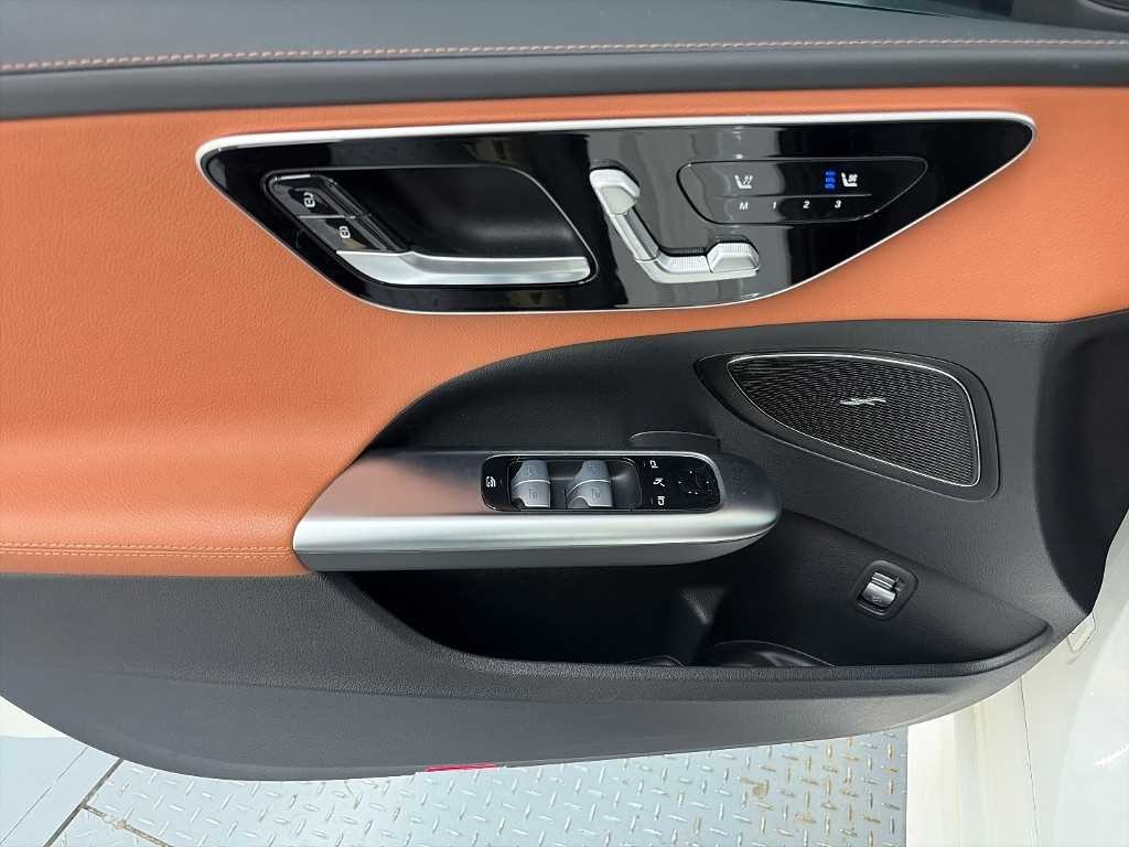 벤츠 C 클래스 C클래스 W206 C300 AMG 라인 이미지 17