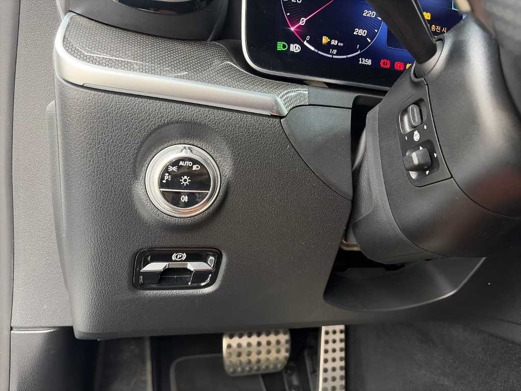 벤츠 C 클래스 C클래스 W206 C300 AMG 라인 이미지 18
