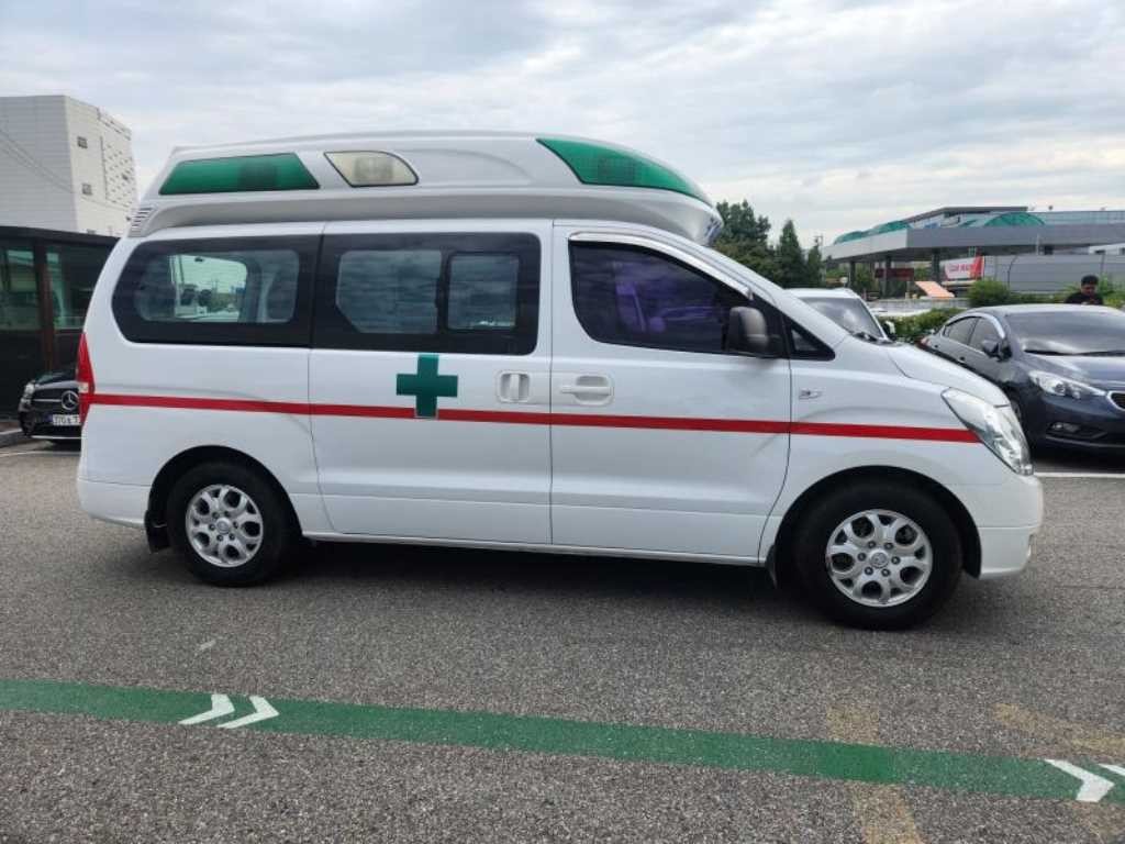 현대 스타렉스 그랜드 스타렉스 엠블런스 2WD 이미지 3