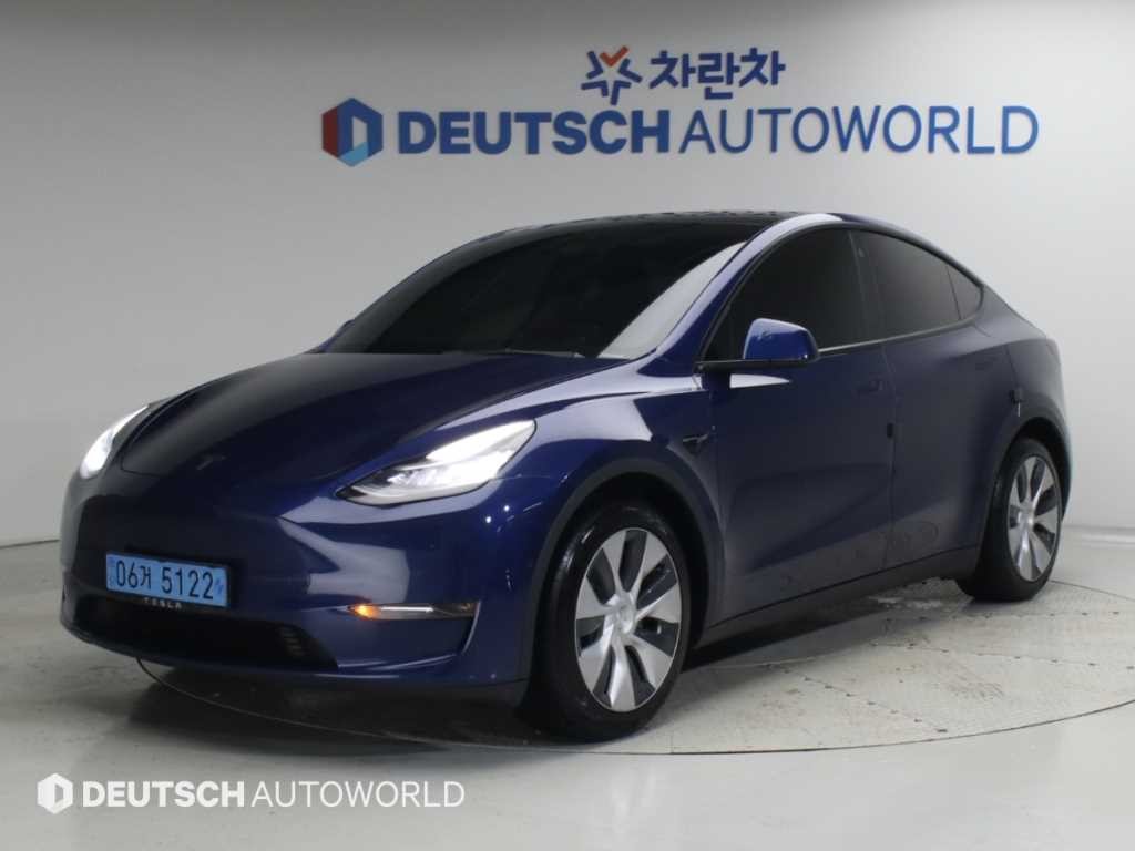 테슬라 모델 Y 롱 레인지 이미지 1