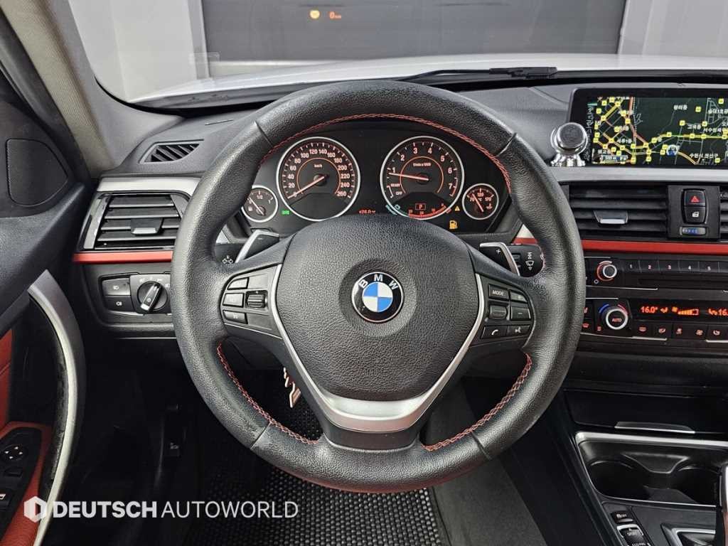 BMW 3시리즈 3시리즈 (F30) 328i 스포츠 이미지 13