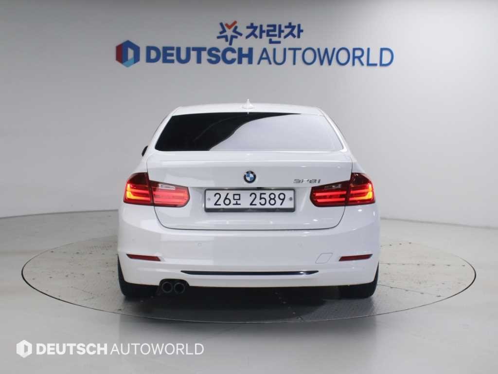 BMW 3시리즈 3시리즈 (F30) 328i 스포츠 이미지 4
