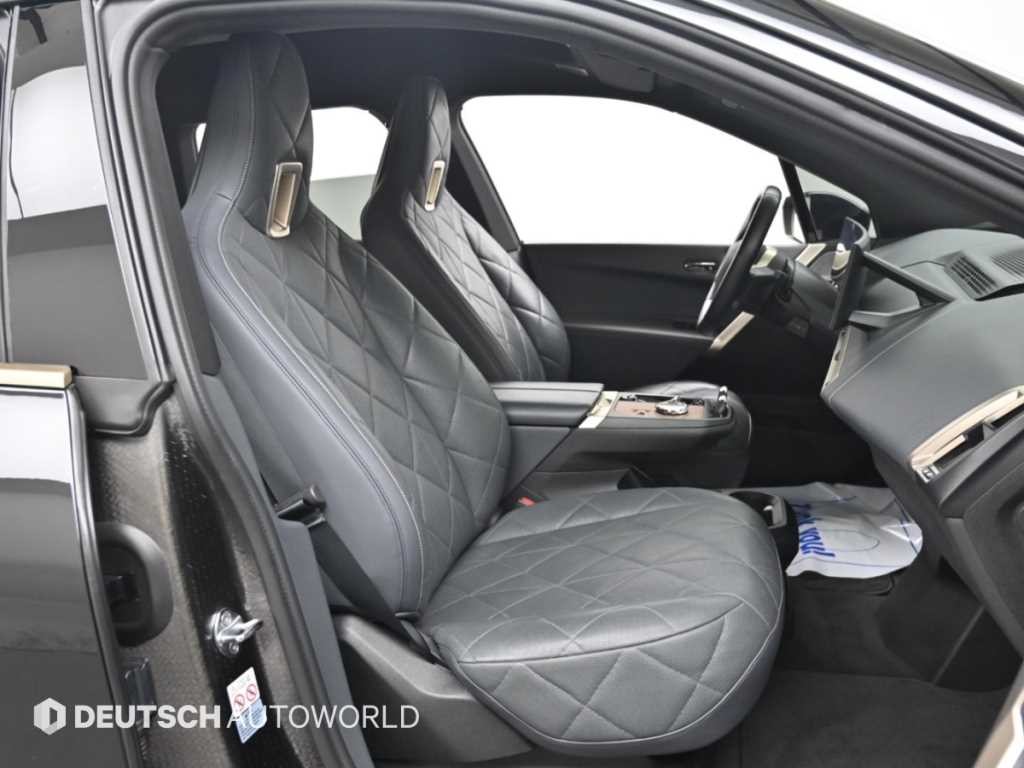 BMW iX xDrive 40 퍼스트 에디션 이미지 10
