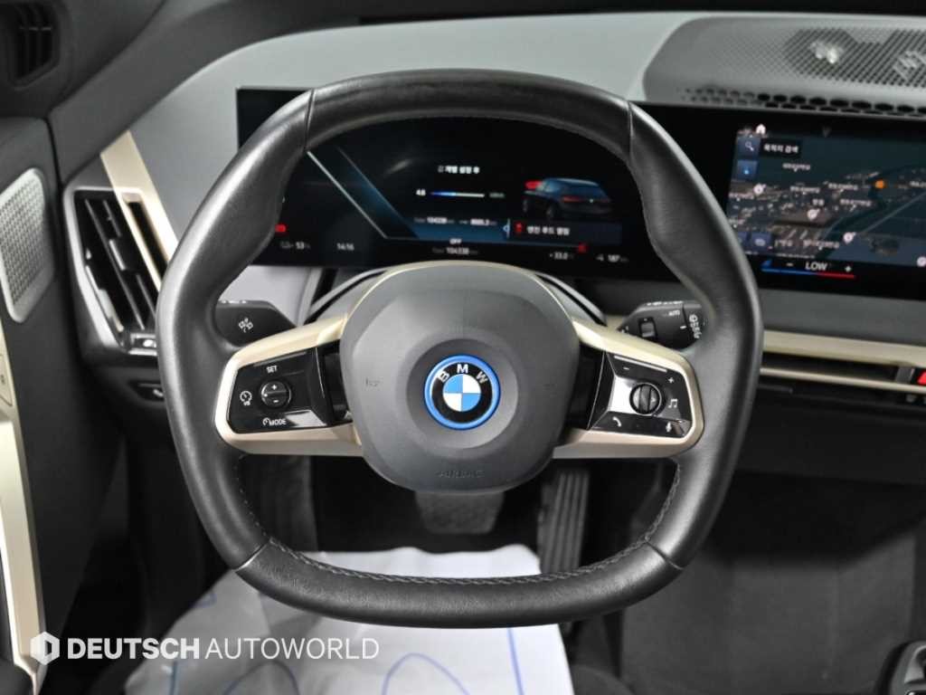 BMW iX xDrive 40 퍼스트 에디션 이미지 13