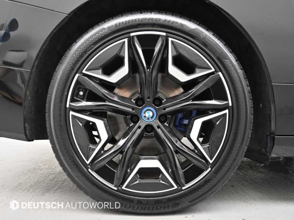 BMW iX xDrive 40 퍼스트 에디션 이미지 5