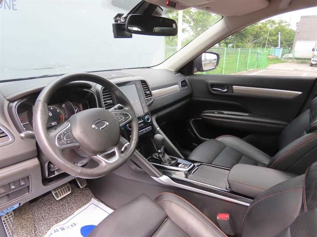 르노코리아(삼성) QM6 더뉴QM6 가솔린 2.0 GDe 프리미에르 2WD 이미지 16