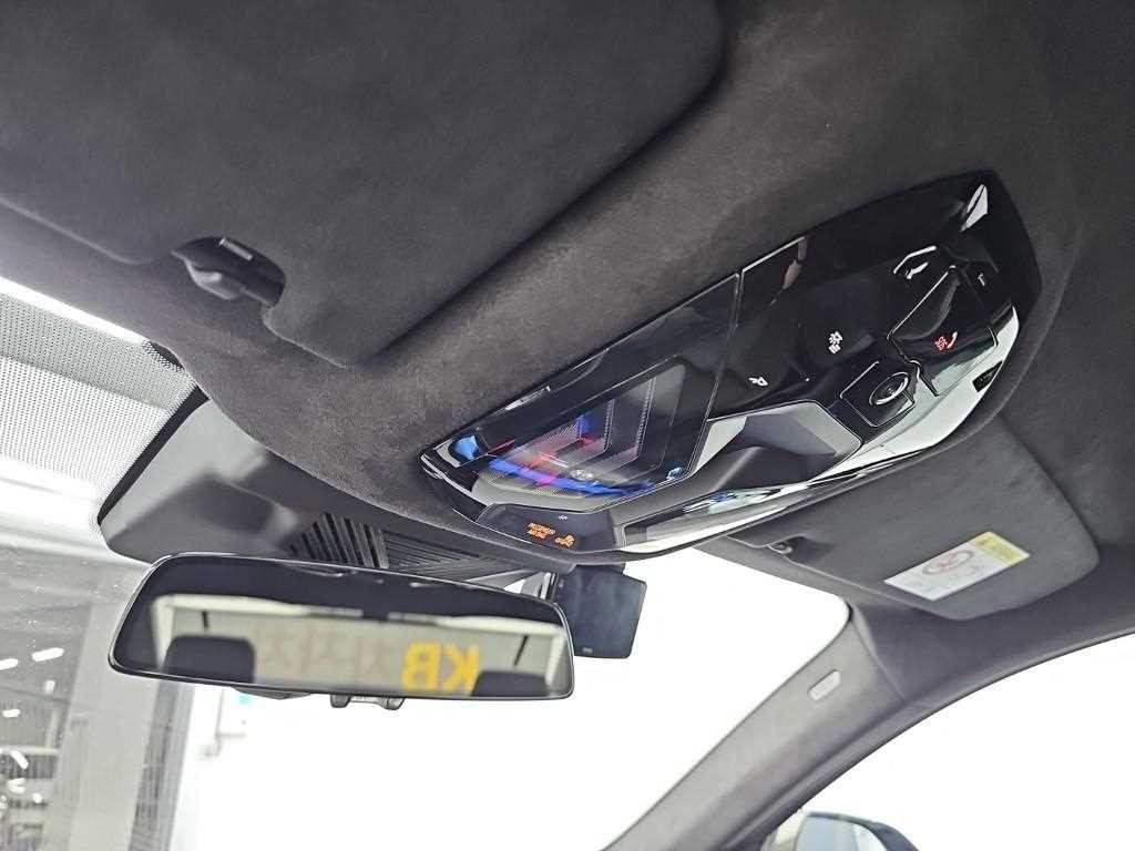 BMW 5시리즈 M5 7세대 4.4 이미지 17