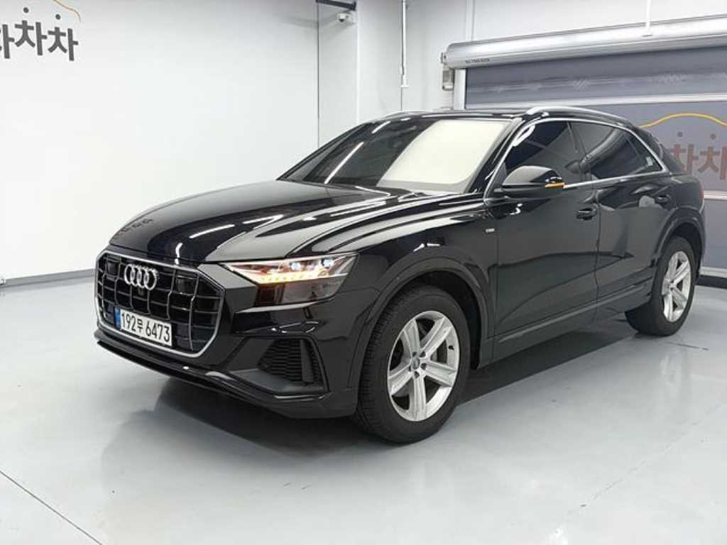 아우디 Q8 45 TDI 콰트로 프리미엄 이미지 3