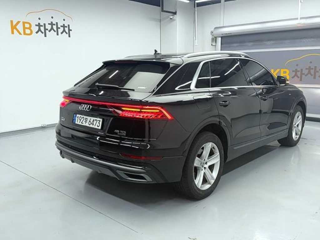 아우디 Q8 45 TDI 콰트로 프리미엄 이미지 5