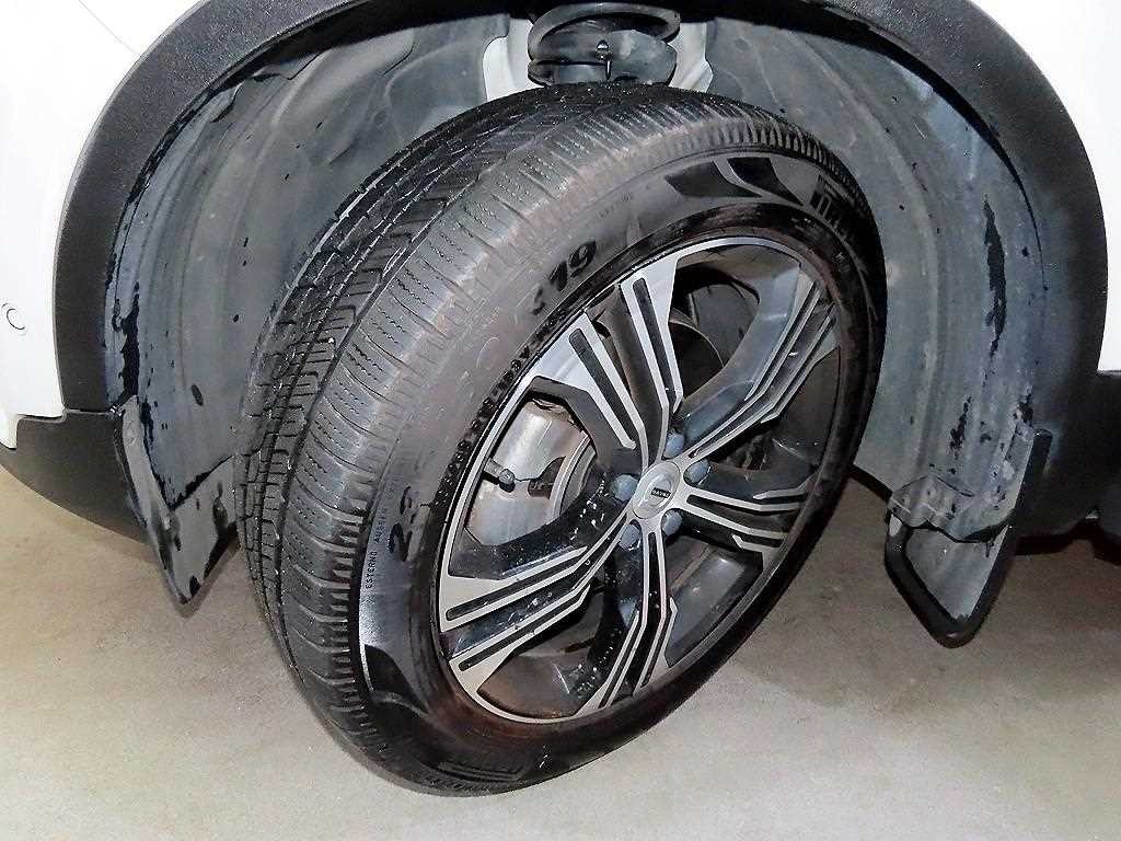 볼보 XC40 B4 AWD 인스크립션 이미지 20