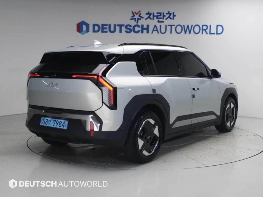 기아 EV3 스탠다드 어스 이미지 2