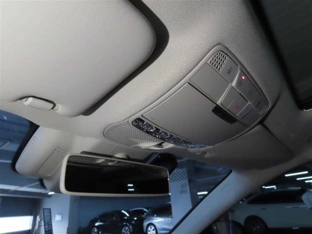 벤츠 E 클래스 E-클래스 W213 E300 4MATIC 아방가르드 이미지 10