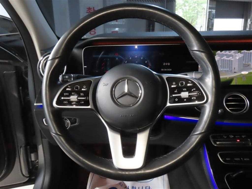 벤츠 E 클래스 E-클래스 W213 E300 4MATIC 아방가르드 이미지 14