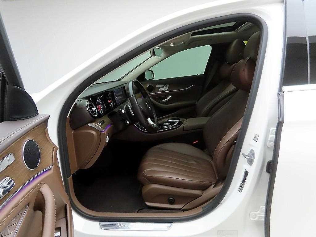 벤츠 E 클래스 E-클래스 W213 E220d 익스클루시브 이미지 13
