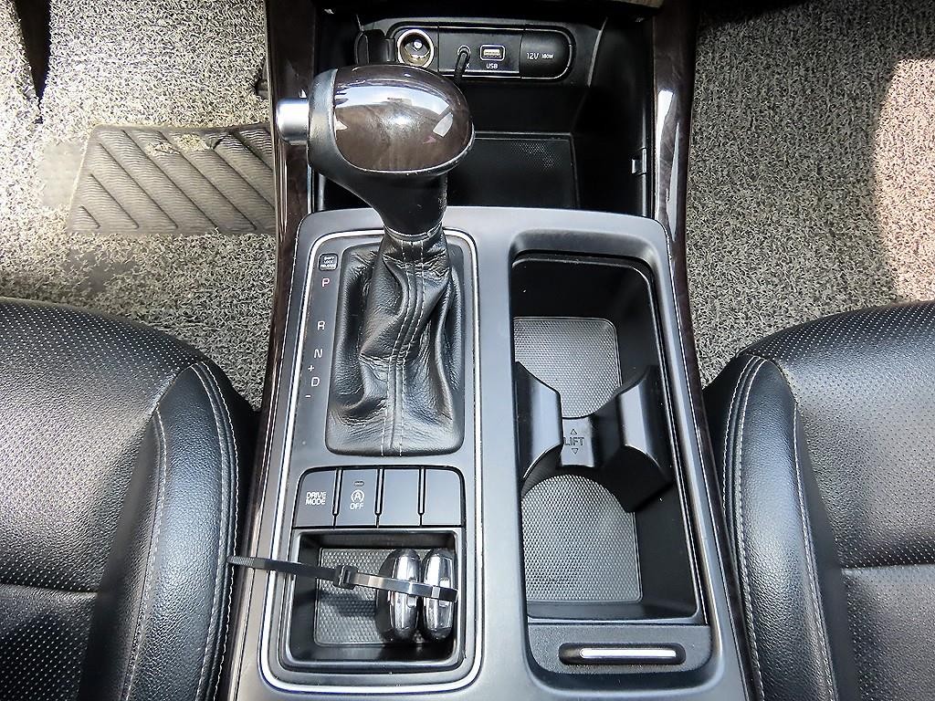 기아 쏘렌토 올 뉴 쏘렌토 디젤 2WD 2.0 럭셔리 이미지 10