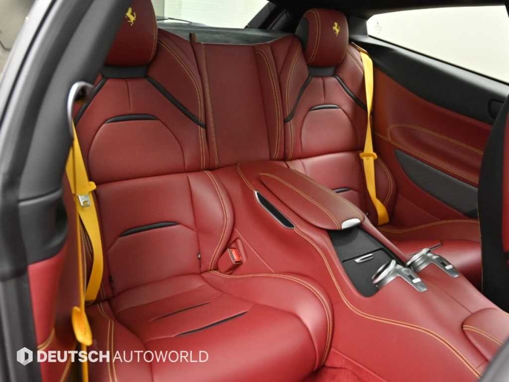 페라리 GTC4 루쏘 T3.9 V8 이미지 12