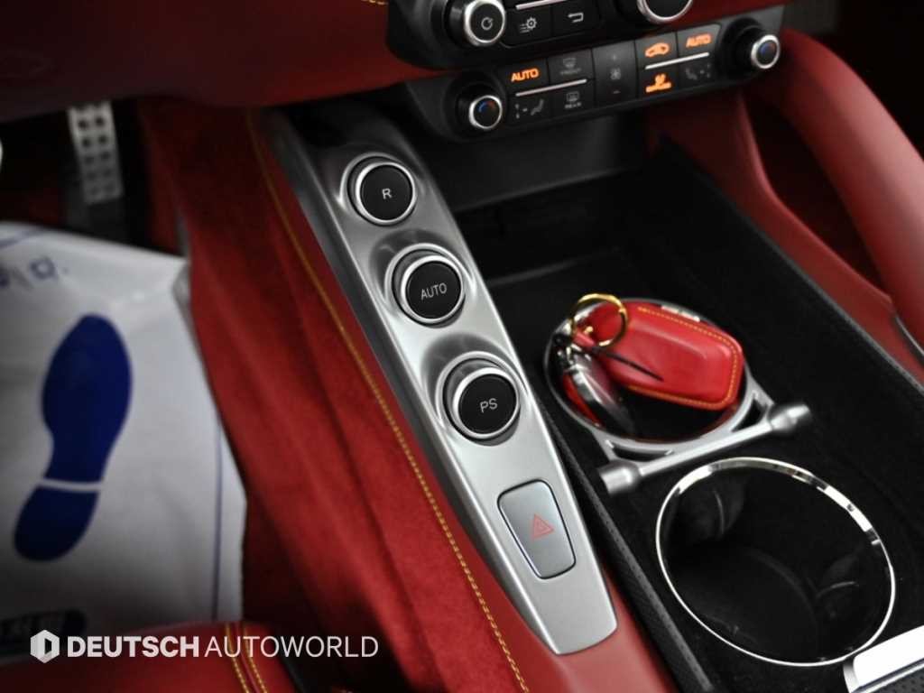 페라리 GTC4 루쏘 T3.9 V8 이미지 9