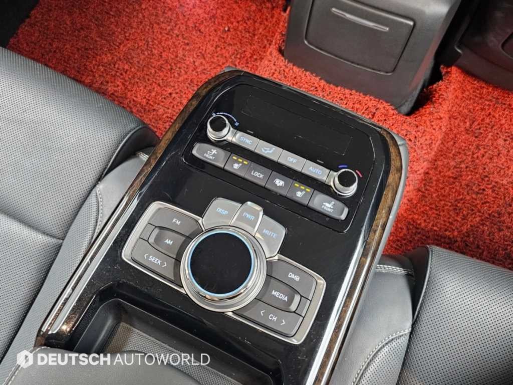 제네시스 G90 3.8 GDI AWD 프리미엄 럭셔리 이미지 16