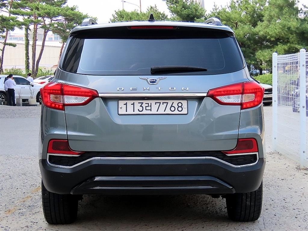 KG모빌리티(쌍용) 렉스턴 G4렉스턴 디젤 2.2 4WD 럭셔리 이미지 4