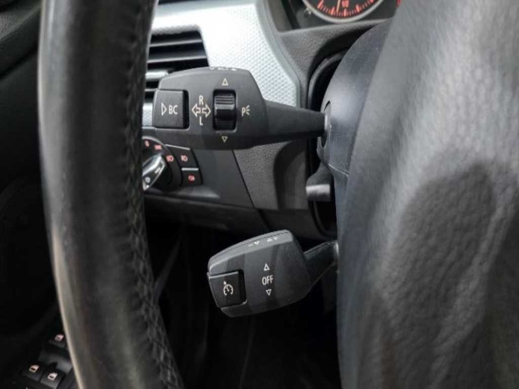 BMW 3시리즈 3시리즈 (E90) 320i 세단 M 스포츠 이미지 17