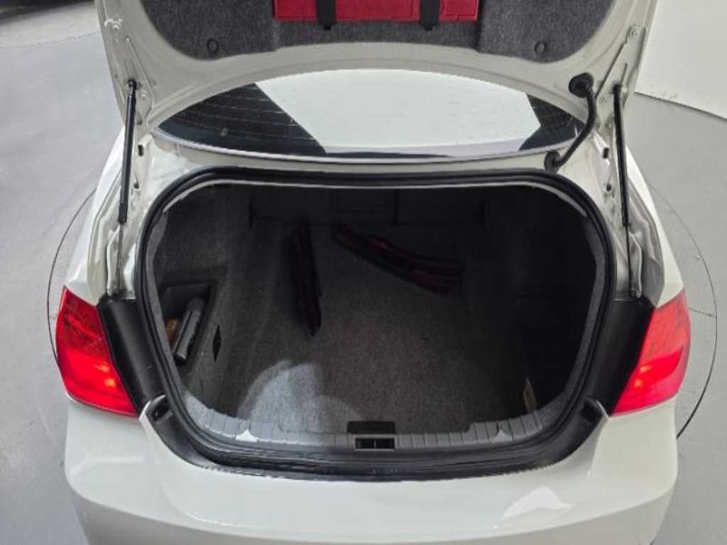 BMW 3시리즈 3시리즈 (E90) 320i 세단 M 스포츠 이미지 20