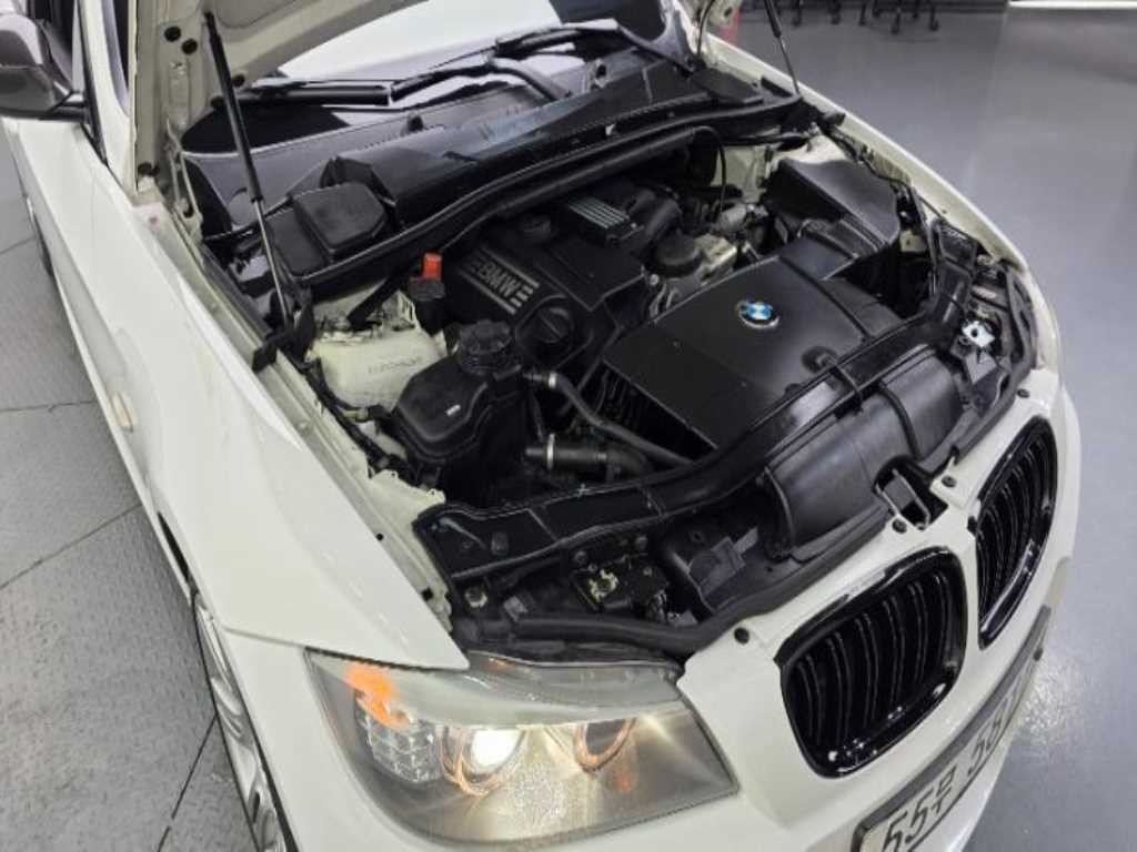 BMW 3시리즈 3시리즈 (E90) 320i 세단 M 스포츠 이미지 6