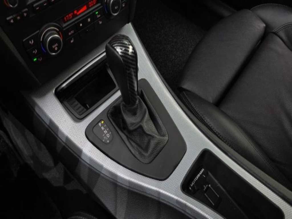 BMW 3시리즈 3시리즈 (E90) 320i 세단 M 스포츠 이미지 9