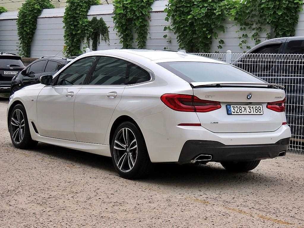 BMW 그란투리스모 6시리즈 GT (G32) 620d M 스포츠 이미지 3