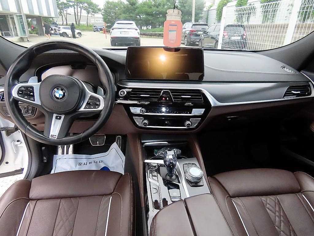 BMW 그란투리스모 6시리즈 GT (G32) 620d M 스포츠 이미지 7
