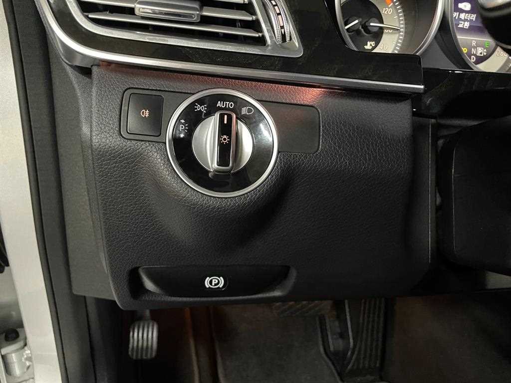 벤츠 E 클래스 E-클래스 W212 E350 4MATIC 이미지 13