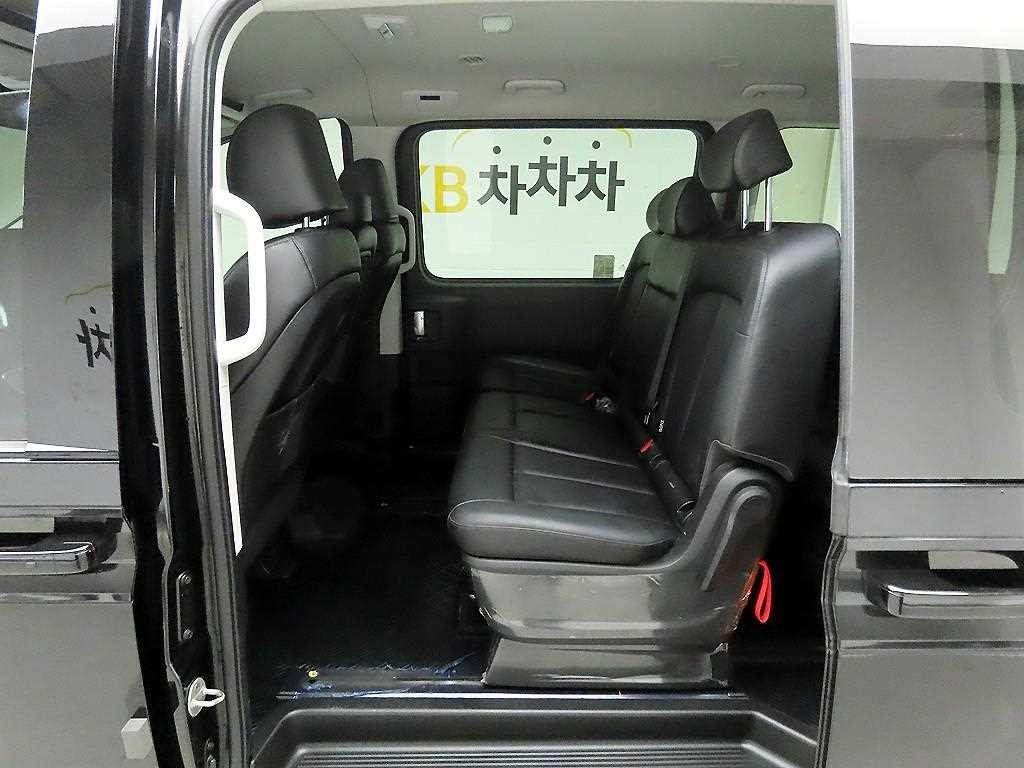 현대 스타리아 4WD 디젤 투어러 모던 9인승 이미지 14