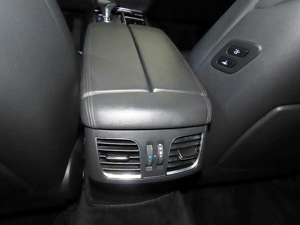 제네시스 G80 3.3 GDI AWD 럭셔리 이미지 17