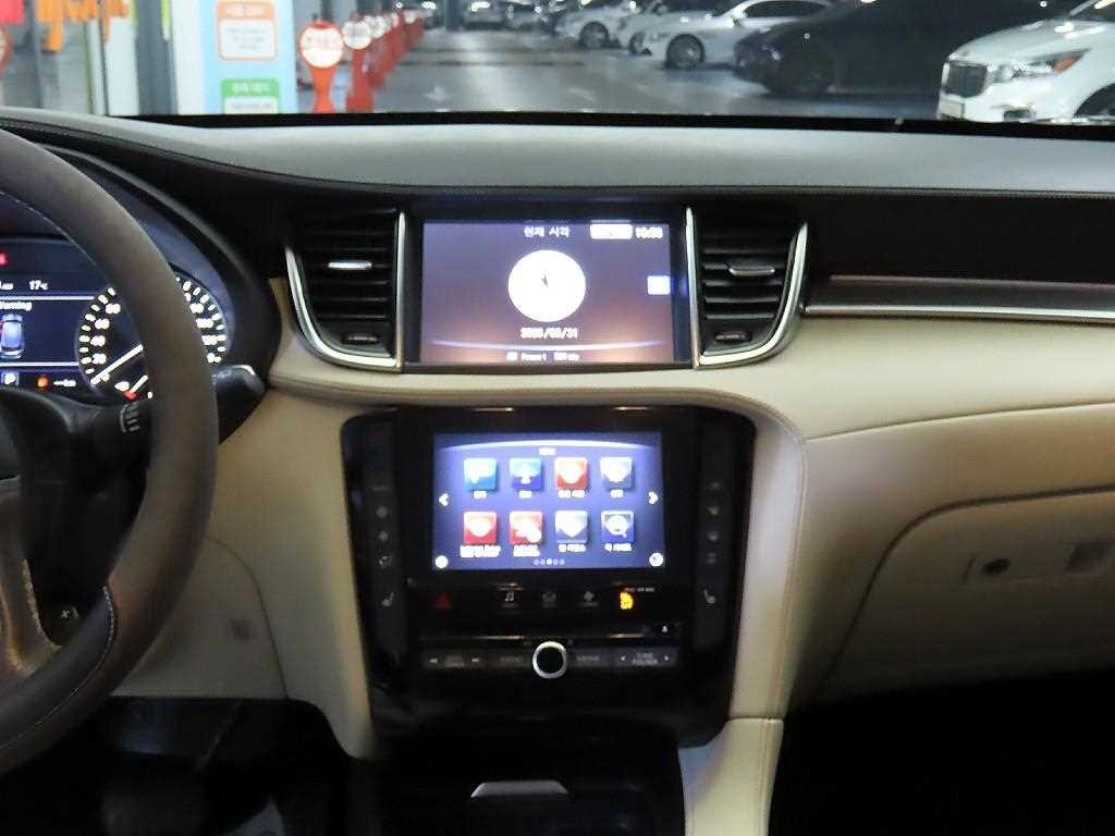 인피니티 QX QX50(P71A) 2.0 VC-T 에센셜 이미지 11
