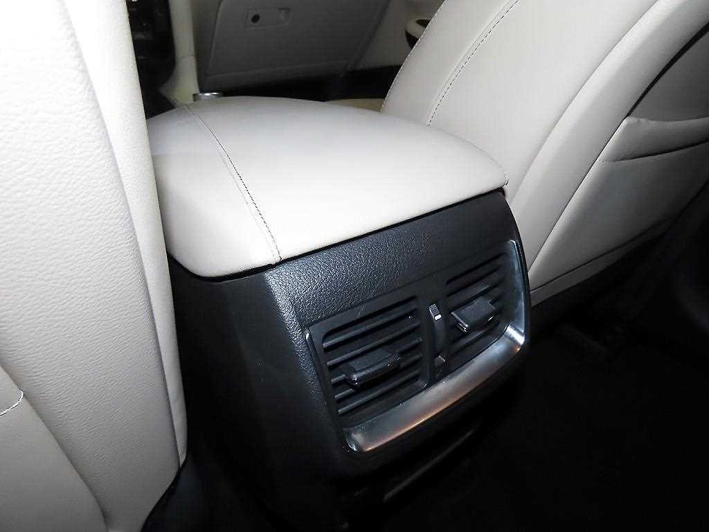 인피니티 QX QX50(P71A) 2.0 VC-T 에센셜 이미지 15