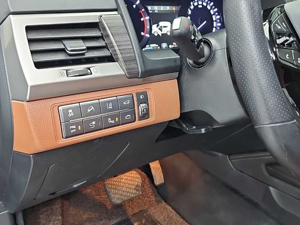 KG모빌리티(쌍용) 렉스턴 G4렉스턴 디젤 2.2 4WD 헤리티지 이미지 17