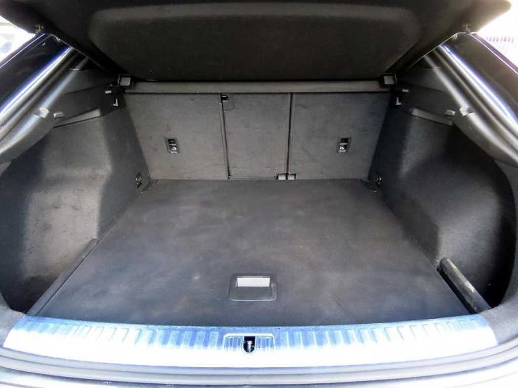 아우디 Q3 Q3 (F3) 35 TDI 스포트백 프리미엄 이미지 18