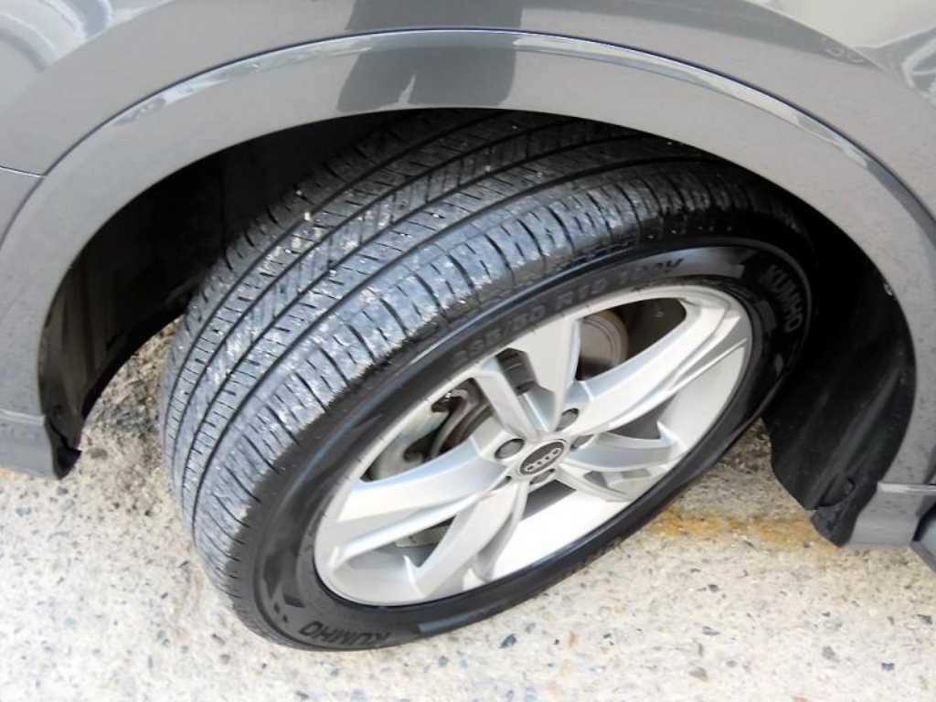 아우디 Q3 Q3 (F3) 35 TDI 스포트백 프리미엄 이미지 20
