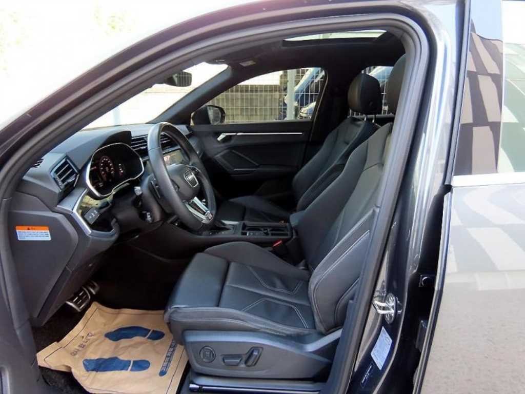 아우디 Q3 Q3 (F3) 35 TDI 스포트백 프리미엄 이미지 5