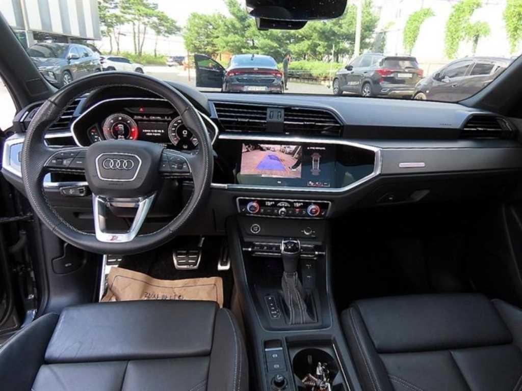 아우디 Q3 Q3 (F3) 35 TDI 스포트백 프리미엄 이미지 7