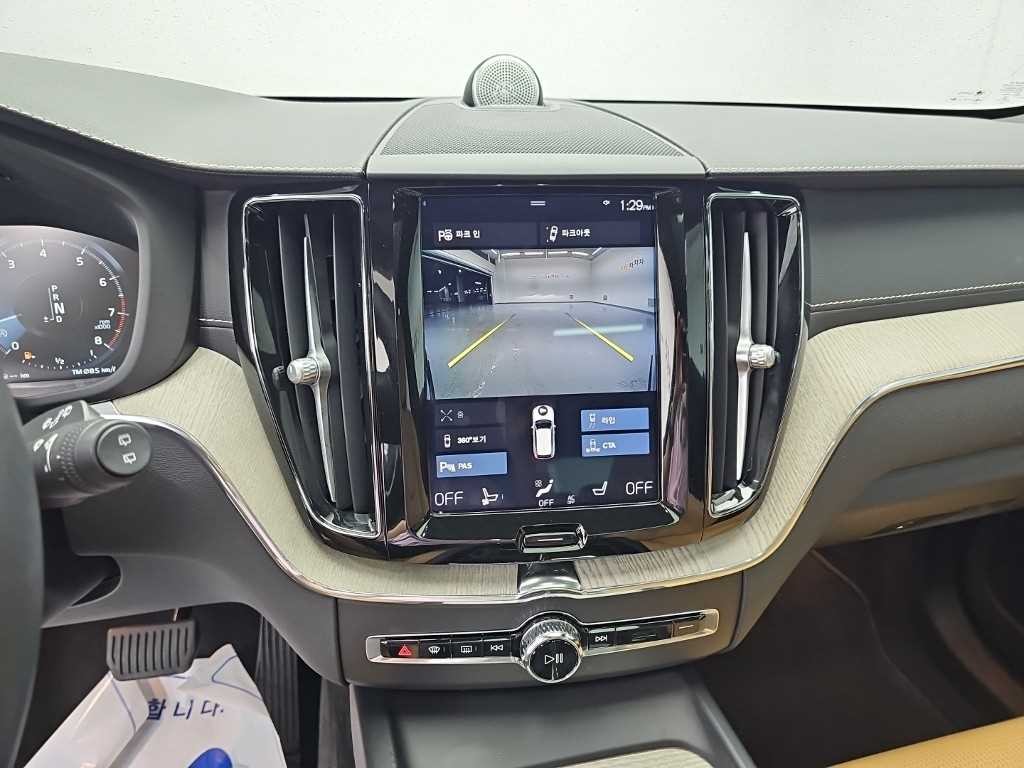 볼보 XC60 XC60(2세대) T6 AWD 인스크립션 이미지 10