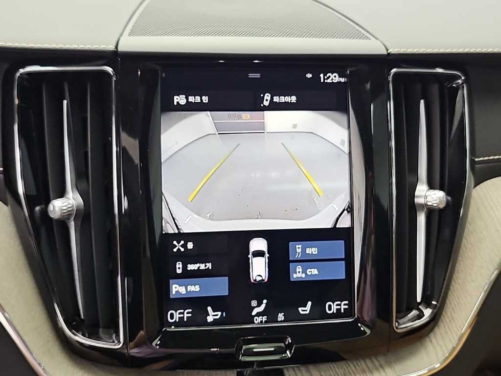 볼보 XC60 XC60(2세대) T6 AWD 인스크립션 이미지 16