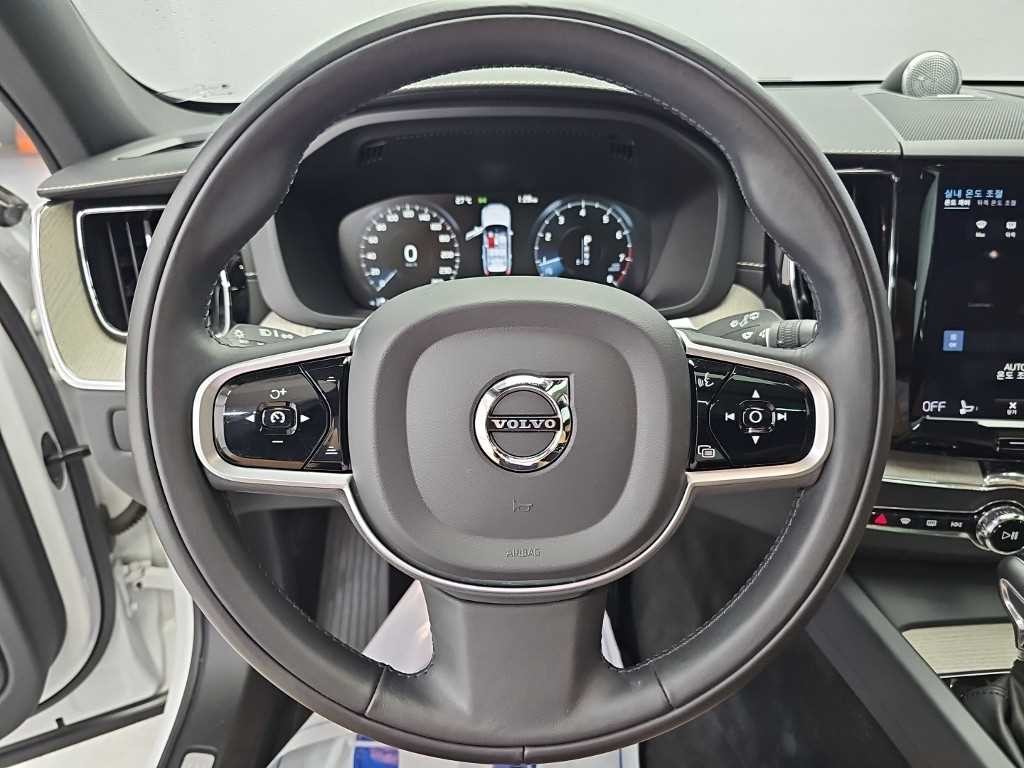 볼보 XC60 XC60(2세대) T6 AWD 인스크립션 이미지 9