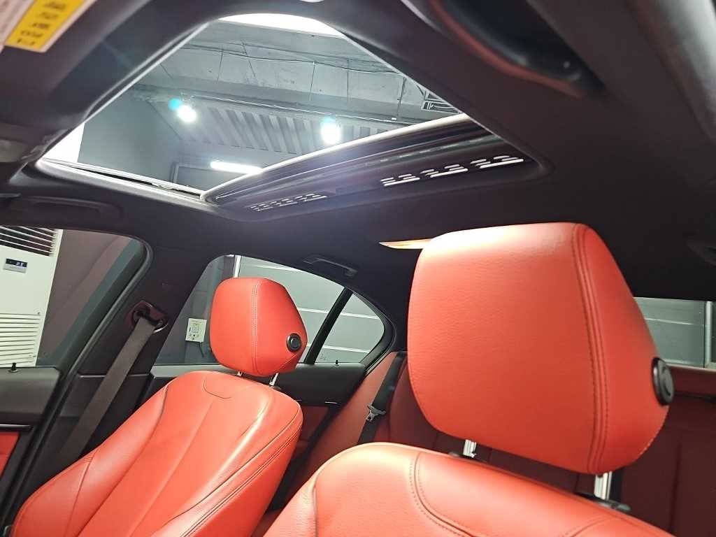 BMW 3시리즈 3시리즈 (F30) 330i M 스포츠 이미지 14