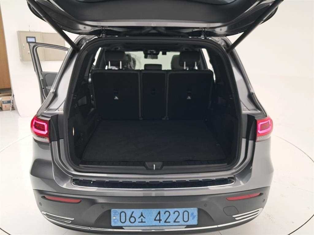 벤츠 EQB EQB (X243) EQB 300 4MATIC 일렉트릭 아트 이미지 17