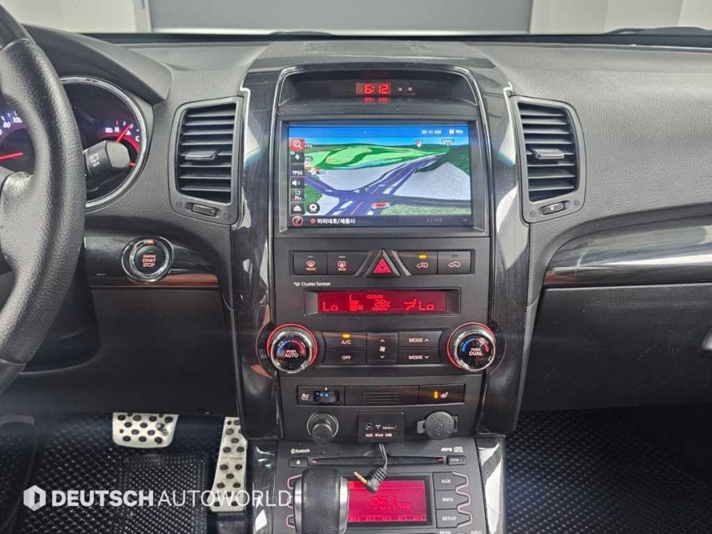 기아 쏘렌토 쏘렌토 R 디젤 2WD 2.0 TLX 최고급형 이미지 14