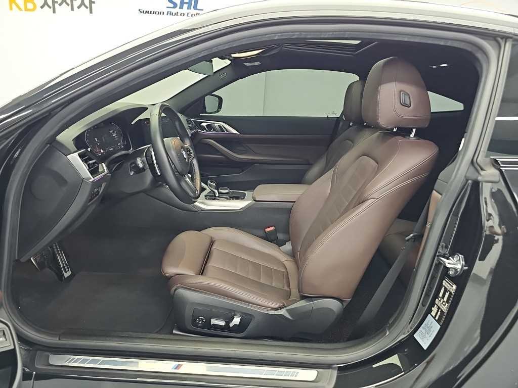 BMW 4시리즈 4시리즈 (G22) 420i 쿠페 M 스포츠 이미지 11