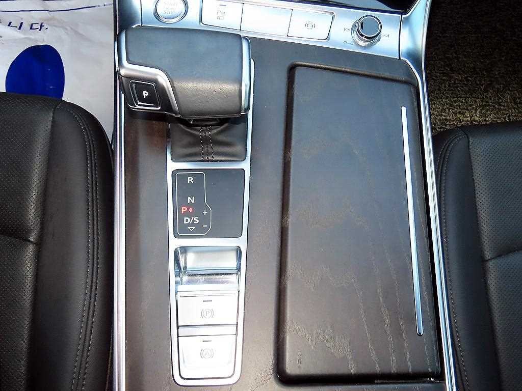 아우디 A6 A6 (C8) 40 TDI 콰트로 프리미엄 이미지 11