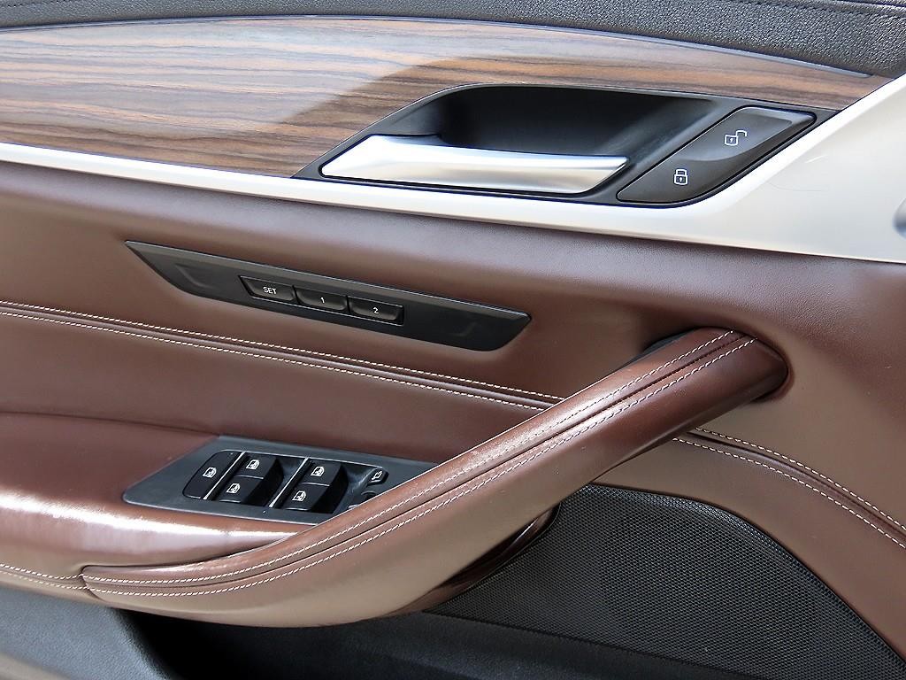 BMW 5시리즈 5시리즈 (G30) 530i xDrive M 스포츠 이미지 12